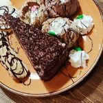 کافی شاپ و كافه ٨