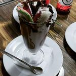 کافی شاپ و كافه ٨