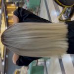 خدمات کراتینه مو و رنگ و لایت مریم داوری