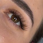 خدمات تخصصی ناخن و مژه در دیباجی