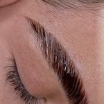 خدمات تخصصی لیفت و لمینت مژه و ابرو