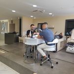 آرایشگاه مردانه نیاوران (عارف جلائیان)