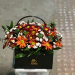 گلفروشی هانا(سفارش دسته گل وتاج گل)