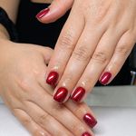 Mona nail art