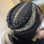 آرایشگاه زنانه (سعیده شریفی)
