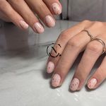 سالن کاشت ناخن نغمه (خدمات ناخن)