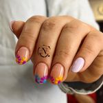 سالن کاشت ناخن نغمه (خدمات ناخن)