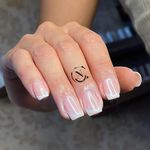 سالن کاشت ناخن نغمه (خدمات ناخن)