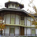 باغ محتشم و عمارت کلاه فرنگی