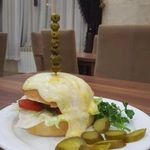 کافه و رستوران همای