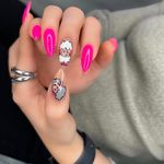 خدمات تخصصی ناخن و مژه رنگ و لایت احیا