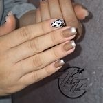 خدمات کاشت و ترمیم ناخن هدیه