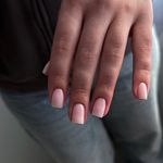 خدمات کاشت ناخن ماهرخ