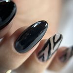 مرکز تخصصی کاشت ناخن مهدیه طاهری