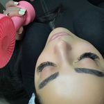 کاشت و اکستنشن مژه یلدا