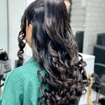 آرایشگاه زنانه عاطی بیوتی(آفر ناخن ورنگ)