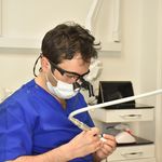 دندانپزشکی و ایمپلنت دکتر مهدی کریمی