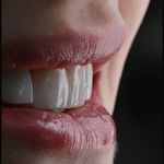 دندانپزشکی و ایمپلنت دکتر مهدی کریمی