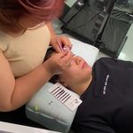 اکستنشن تخصصی مژه پری