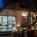 رستوران عمو اکبر
