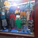 پوشاک دبیرا