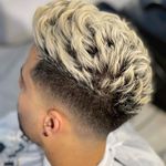 آرایشگاه مردانه مهرداد نامیرا