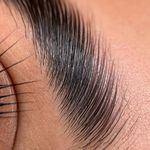 اکستنشن مژه مینا آقایی