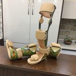 کلینیک ارتوپدی فنی مهر ( اسکن کف پا)