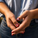خدمات تخصصی ناخن نازنین