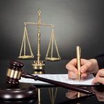 وکیل پایه یک دادگستری