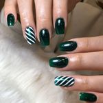 آموزش وخدمات کاشت ناخن راضیه