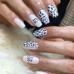 آموزش وخدمات کاشت ناخن راضیه