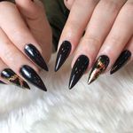 آموزش وخدمات کاشت ناخن راضیه