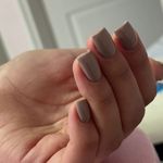 خدمات مژه،ناخن و سولاریوم آرا (آراسالن)