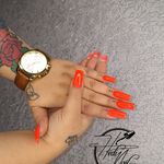 خدمات کاشت و ترمیم ناخن هدیه