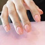 مرکز تخصصی خدمات کاشت ناخن مهشید رستگاری