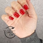 خدمات کاشت و ترمیم ناخن هدیه