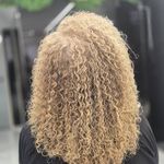 سالن زیبایی و سولاریوم (بانوان) مهیسا