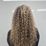 سالن زیبایی و سولاریوم (بانوان) مهیسا