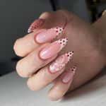 خدمات تخصصی کاشت ناخن و آموزش هانیتا