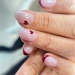 سالن زیبایی تخصصی ناخن و مژه مِمُل