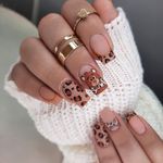 مرکزتخصصی کاشت ناخن و اکستنشن مژه رامونا