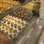 شیرینی فروشی سولدوش شعبه پاسداران