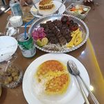 رستوران ۳کاج شهسوار