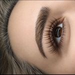 اکستنشن مژه مینا آقایی