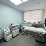 کلینیک پوست مو زیبایی و لیزر پرنیا