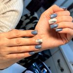 خدمات تخصصی ناخن گل آرا