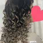 سالن زیبایی ملودی/بانو قاسمی