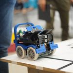 آموزشگاه رباتیک پیشنام