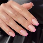 آرایشگاه زنانه عاطی بیوتی(آفر ناخن ورنگ)